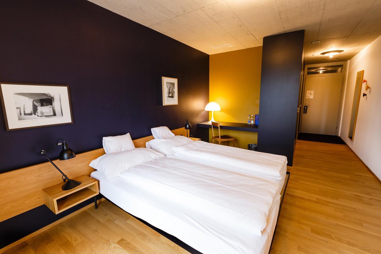 Hotel ZwiBack Dübendorf Buitenkant foto